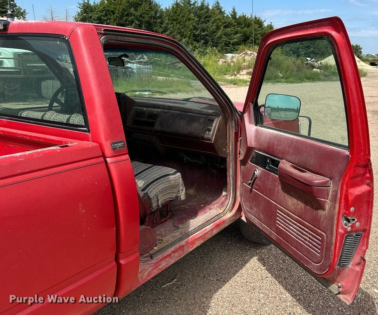 image for item NP9452 1994 Chevrolet K1500  pickup truck