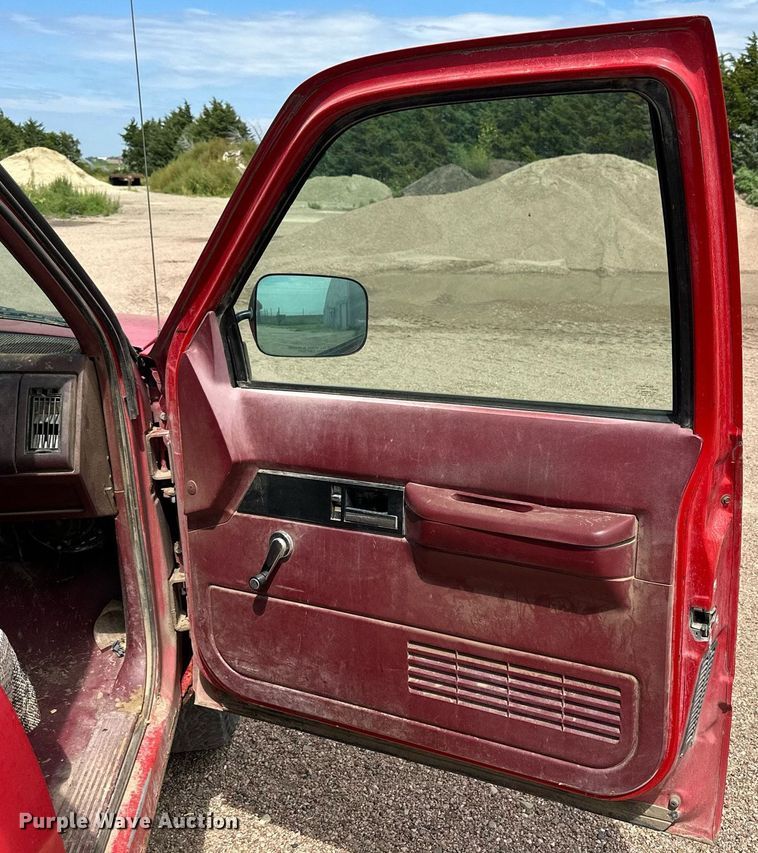 image for item NP9452 1994 Chevrolet K1500  pickup truck