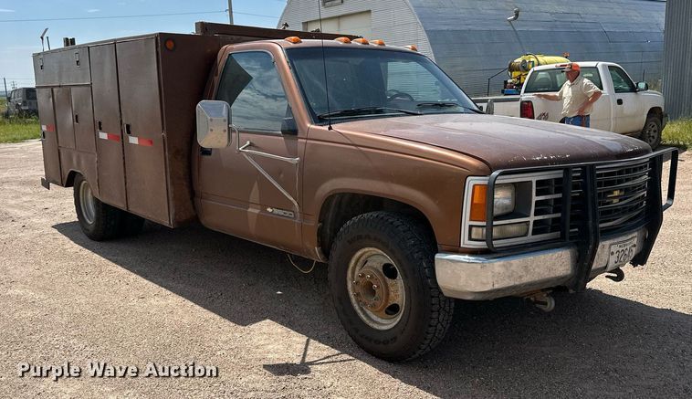 image for item NP9453 1990  Chevrolet C3500  utility bed pickup truck