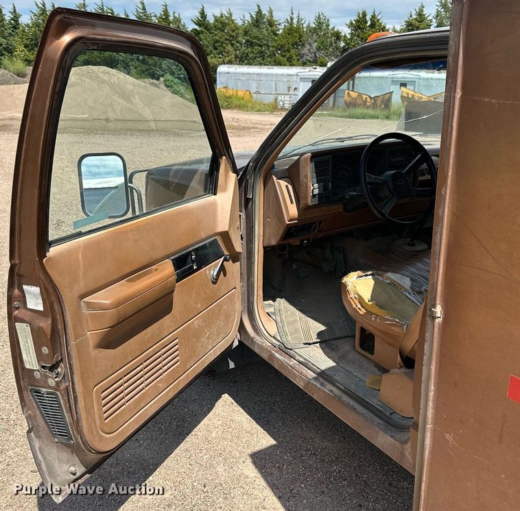 image for item NP9453 1990  Chevrolet C3500  utility bed pickup truck