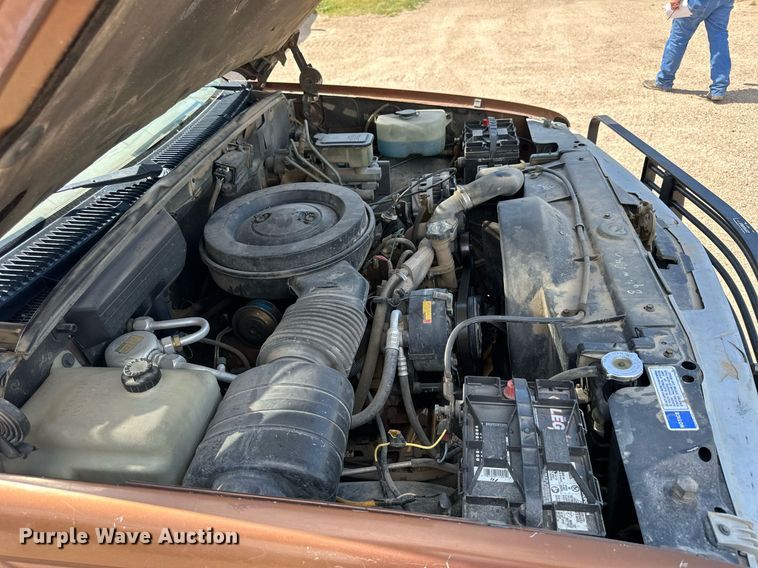 image for item NP9453 1990  Chevrolet C3500  utility bed pickup truck