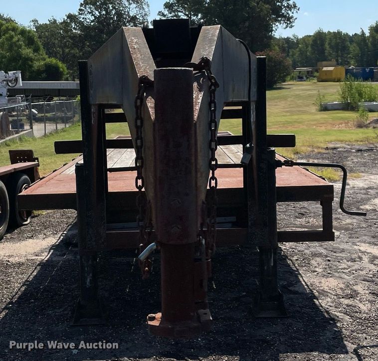 image for item NT9438 1999 Jennings' Trailer Mfg. Sure-Pull  equipment trailer