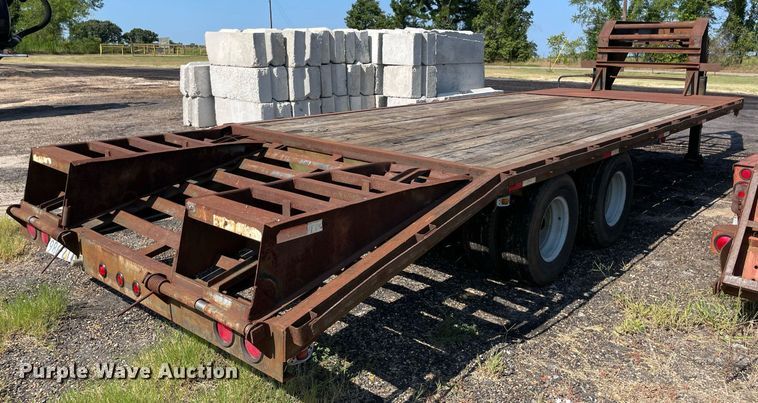 image for item NT9438 1999 Jennings' Trailer Mfg. Sure-Pull  equipment trailer