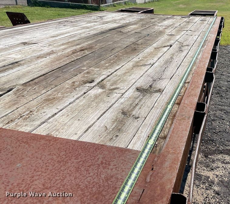 image for item NT9438 1999 Jennings' Trailer Mfg. Sure-Pull  equipment trailer