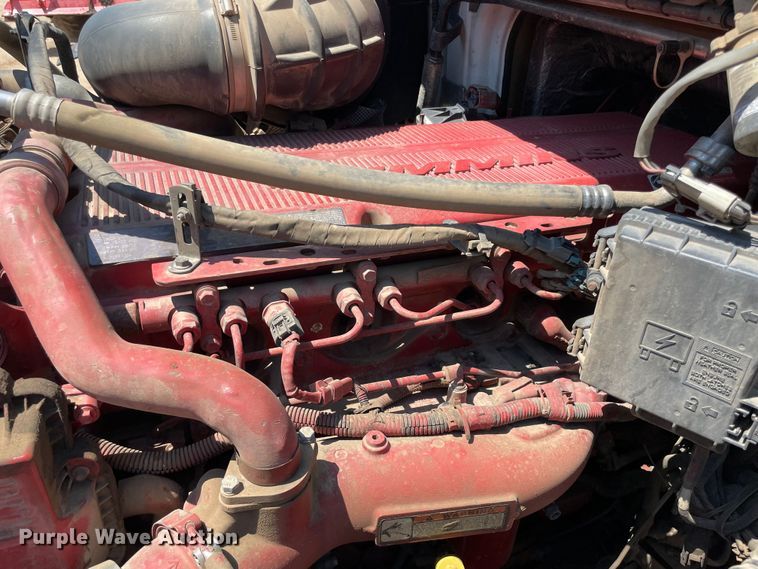 image for item NT9449 2011 Volvo dump truck