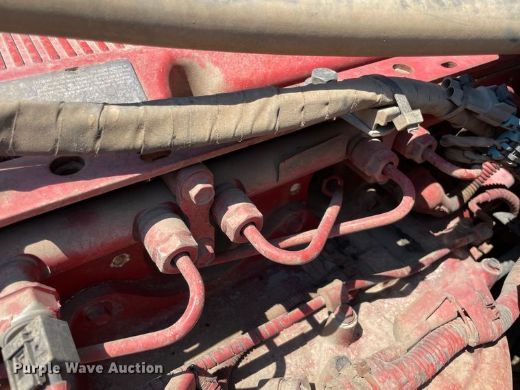 image for item NT9449 2011 Volvo dump truck