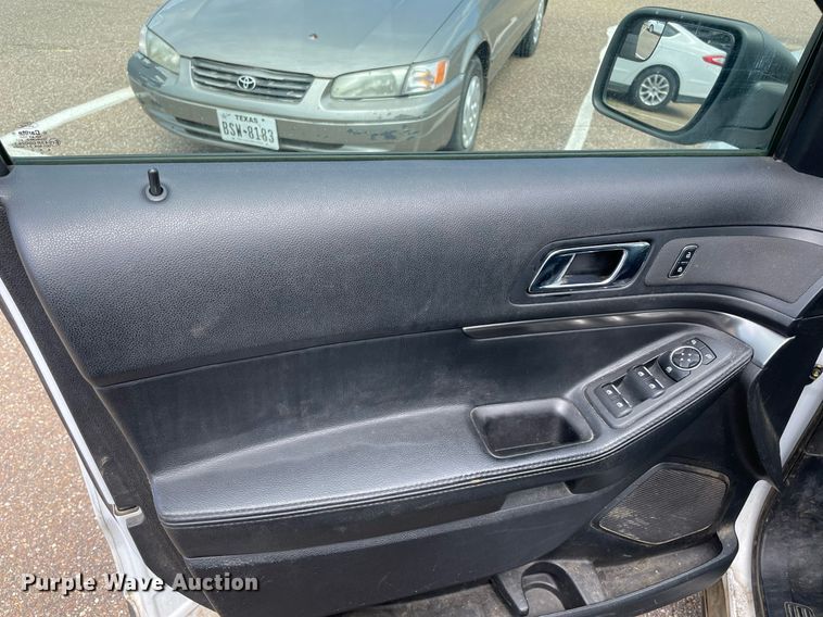 image for item NT9452 2017 Ford Explorer Police Interceptor  SUV