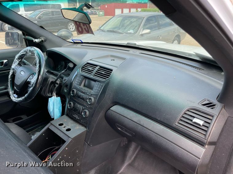 image for item NT9452 2017 Ford Explorer Police Interceptor  SUV