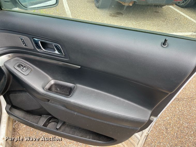 image for item NT9452 2017 Ford Explorer Police Interceptor  SUV