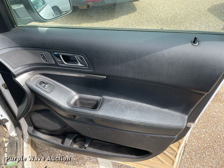 image for item NT9453 2017 Ford Explorer Police Interceptor  SUV