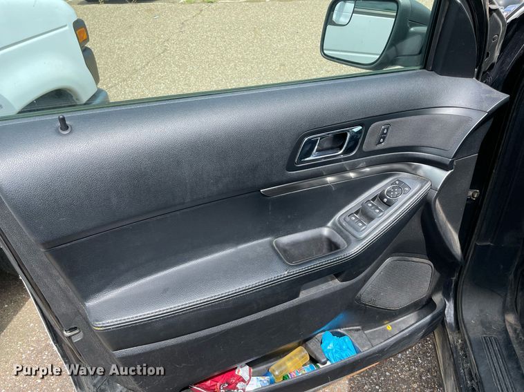 image for item NT9456 2017 Ford Explorer Police Interceptor  SUV