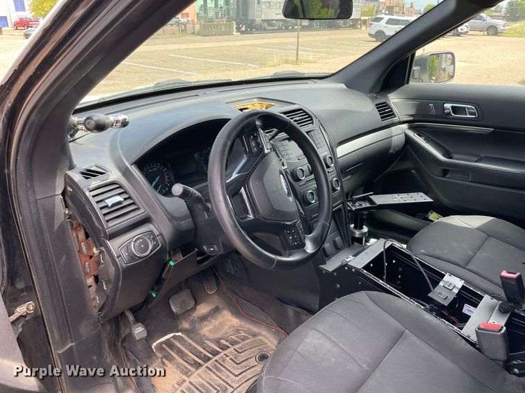 image for item NT9456 2017 Ford Explorer Police Interceptor  SUV