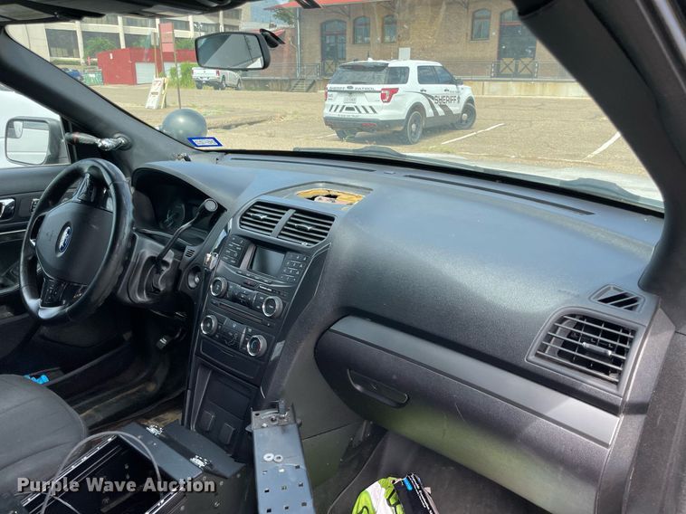 image for item NT9456 2017 Ford Explorer Police Interceptor  SUV