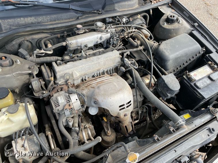 image for item NT9457 1997 Toyota Camry LE