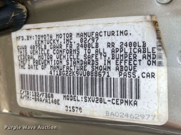 image for item NT9457 1997 Toyota Camry LE
