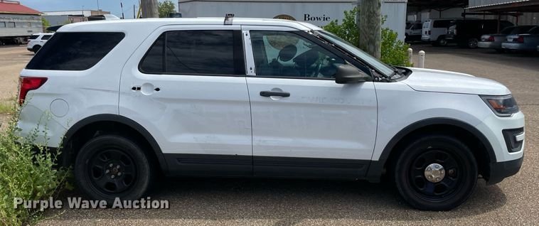 image for item NT9458 2017 Ford Explorer Police Interceptor  SUV