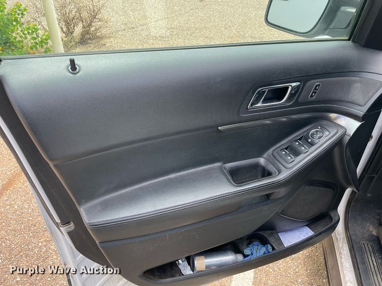 image for item NT9458 2017 Ford Explorer Police Interceptor  SUV