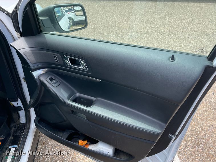 image for item NT9458 2017 Ford Explorer Police Interceptor  SUV