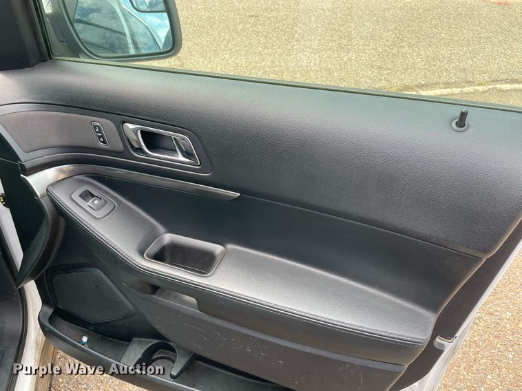 image for item NT9459 2017 Ford Explorer Police Interceptor  SUV