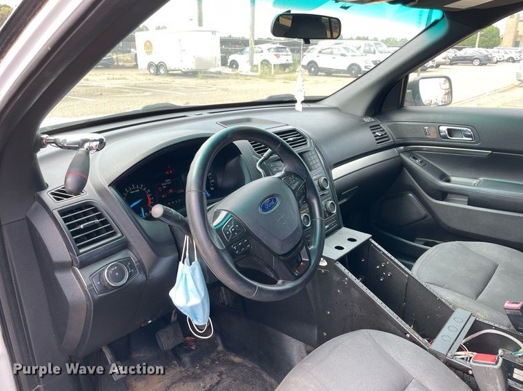 image for item NT9460 2017 Ford Explorer Police Interceptor  SUV