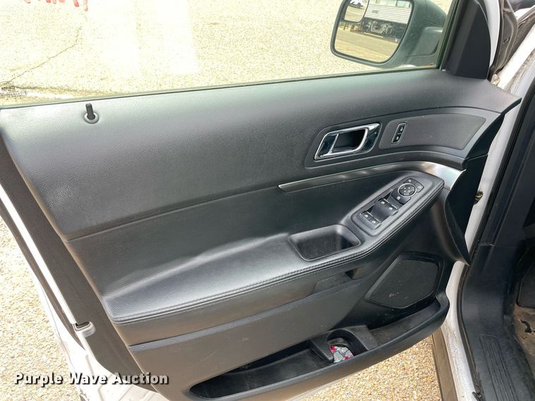 image for item NT9461 2017 Ford Explorer Police Interceptor  SUV