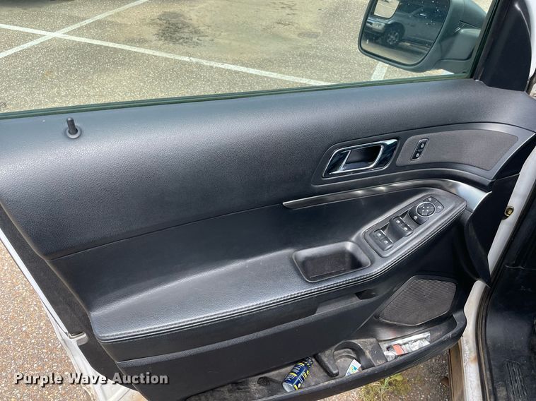 image for item NT9462 2017 Ford Explorer Police Interceptor  SUV