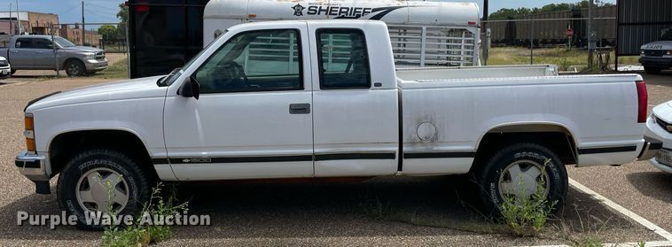 image for item NT9464 1998 Chevrolet 1500  Ext. Cab pickup truck