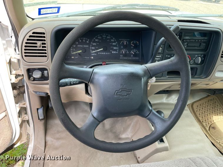 image for item NT9464 1998 Chevrolet 1500  Ext. Cab pickup truck