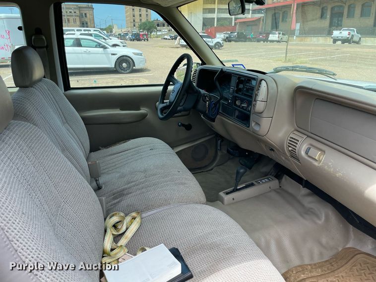 image for item NT9464 1998 Chevrolet 1500  Ext. Cab pickup truck