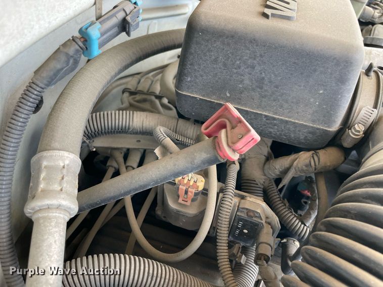 image for item NT9464 1998 Chevrolet 1500  Ext. Cab pickup truck