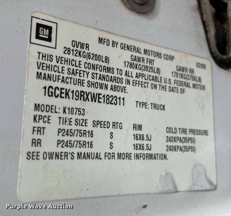 image for item NT9464 1998 Chevrolet 1500  Ext. Cab pickup truck