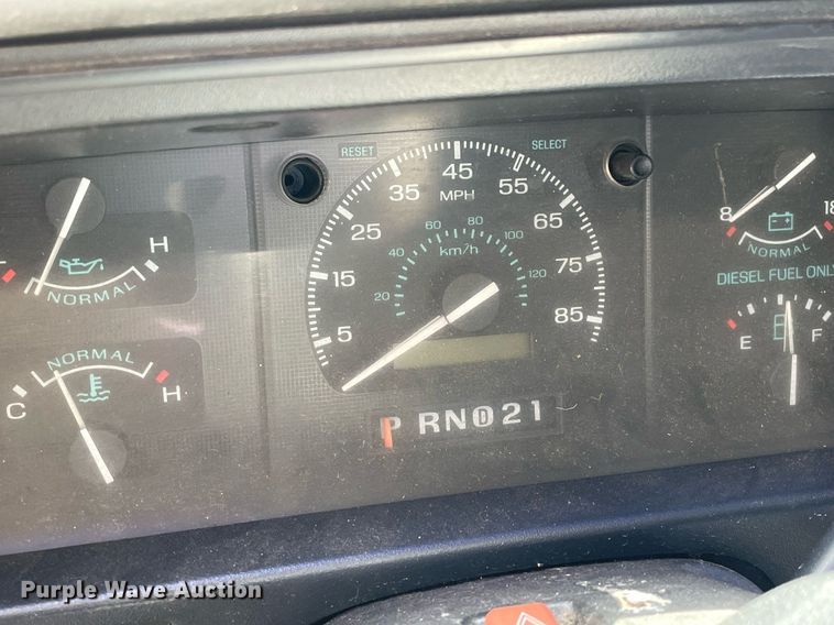 image for item NT9465 1995 Ford Econoline  ambulance