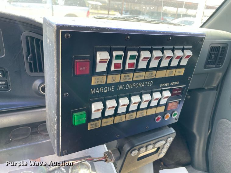 image for item NT9465 1995 Ford Econoline  ambulance