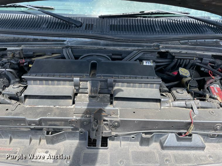 image for item NT9465 1995 Ford Econoline  ambulance