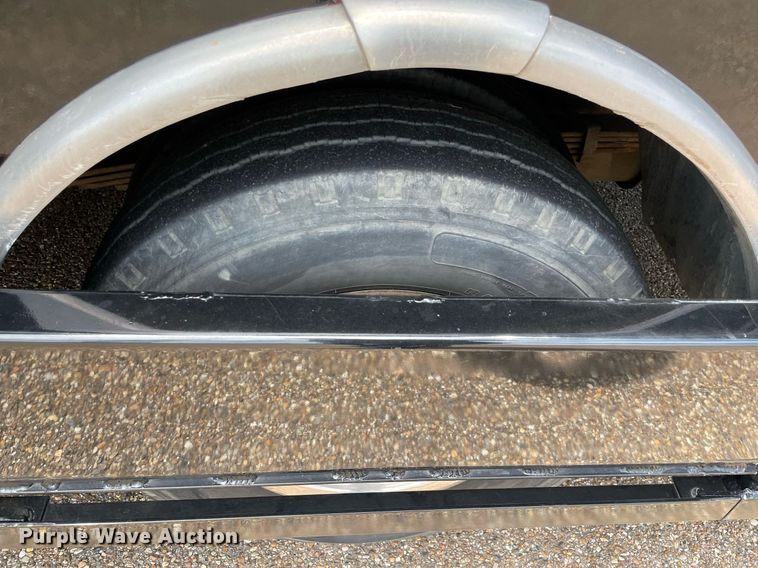 image for item NT9465 1995 Ford Econoline  ambulance