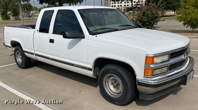 image for item NT9501 1997 Chevrolet C1500  Ext. Cab pickup truck