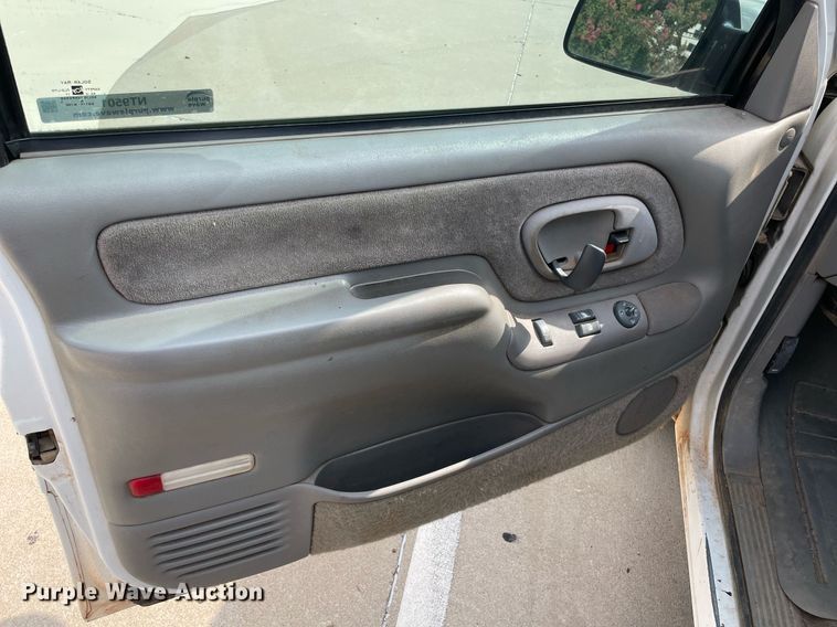 image for item NT9501 1997 Chevrolet C1500  Ext. Cab pickup truck