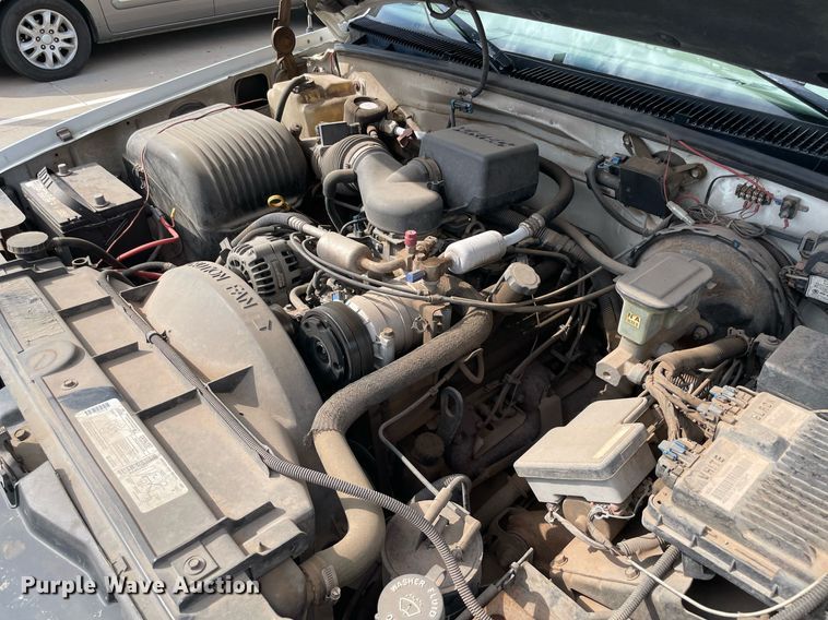 image for item NT9501 1997 Chevrolet C1500  Ext. Cab pickup truck