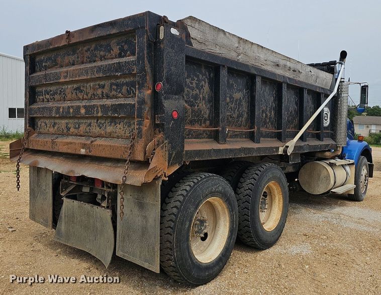 image for item NT9775 1987 Kenworth 800 dump truck