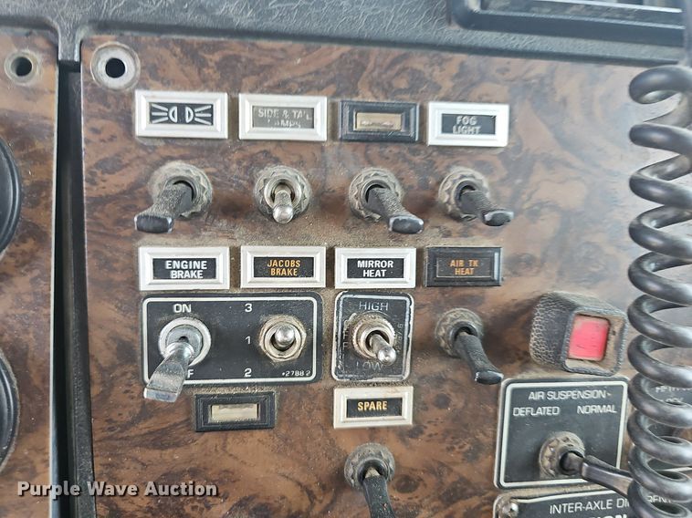 image for item NT9775 1987 Kenworth 800 dump truck