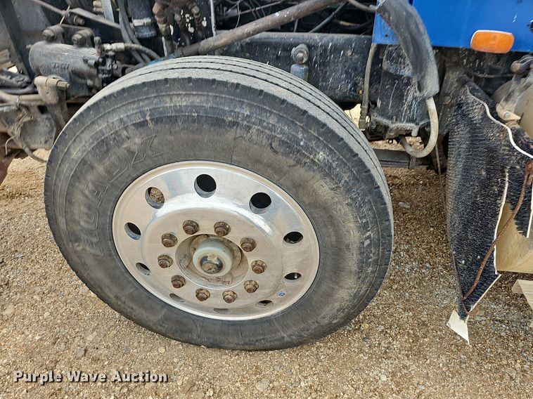 image for item NT9775 1987 Kenworth 800 dump truck