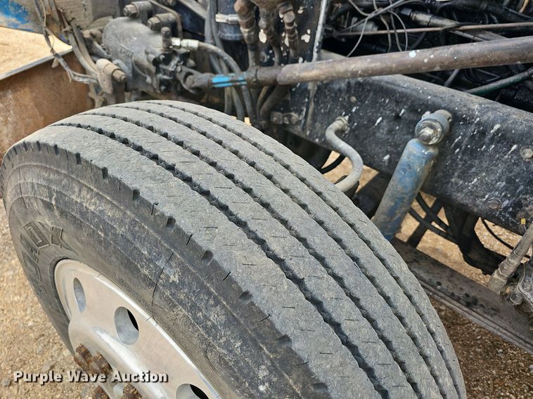 image for item NT9775 1987 Kenworth 800 dump truck