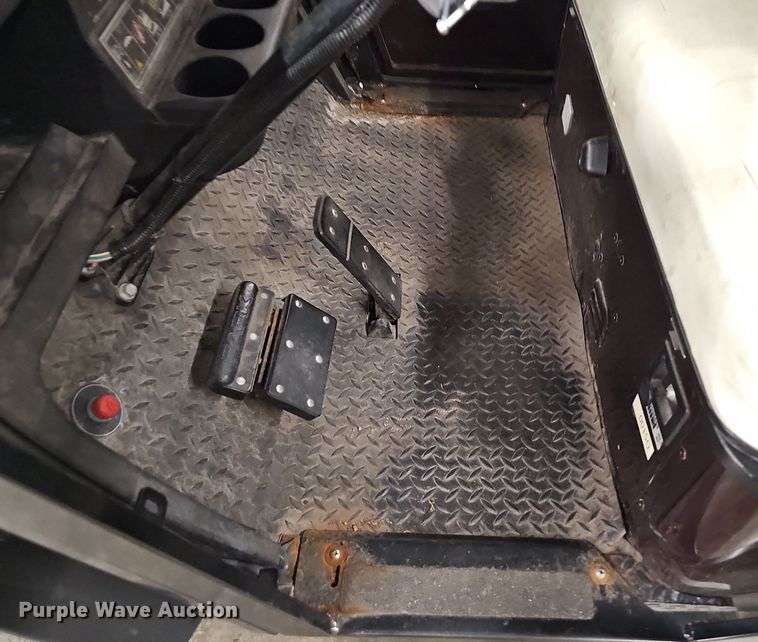 image for item NT9970 Cushman Club Car  golf cart