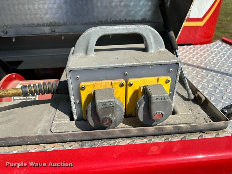 image for item OC9150 2004 Pierce Dash  Quint fire truck