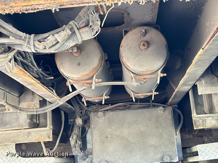 image for item OC9150 2004 Pierce Dash  Quint fire truck