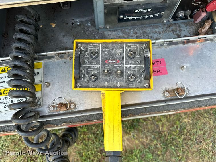 image for item OC9150 2004 Pierce Dash  Quint fire truck