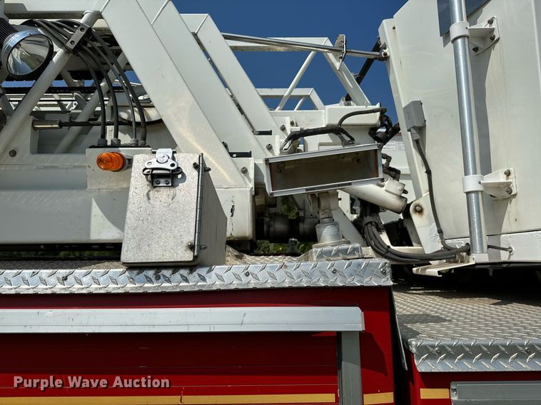 image for item OC9150 2004 Pierce Dash  Quint fire truck