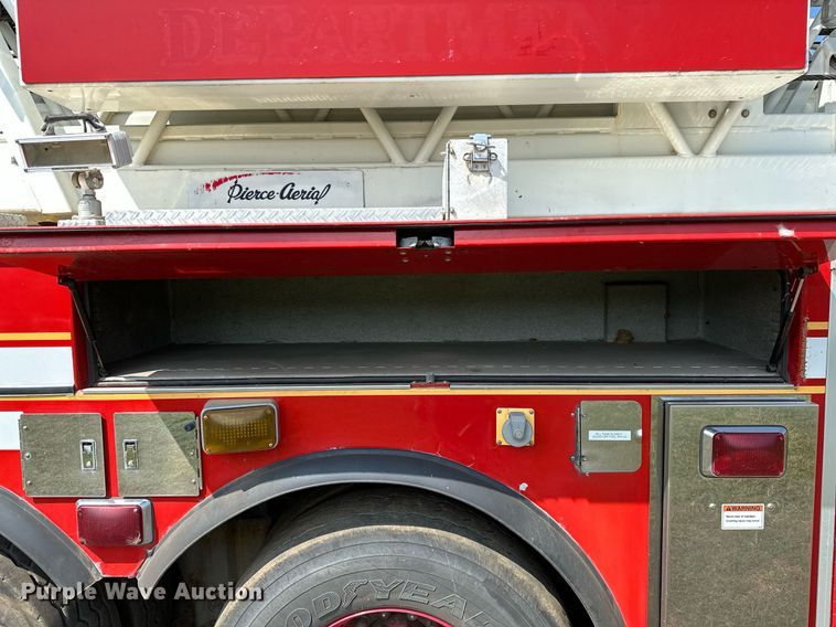 image for item OC9150 2004 Pierce Dash  Quint fire truck