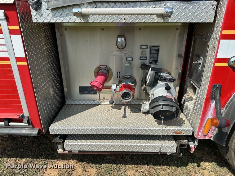 image for item OC9150 2004 Pierce Dash  Quint fire truck