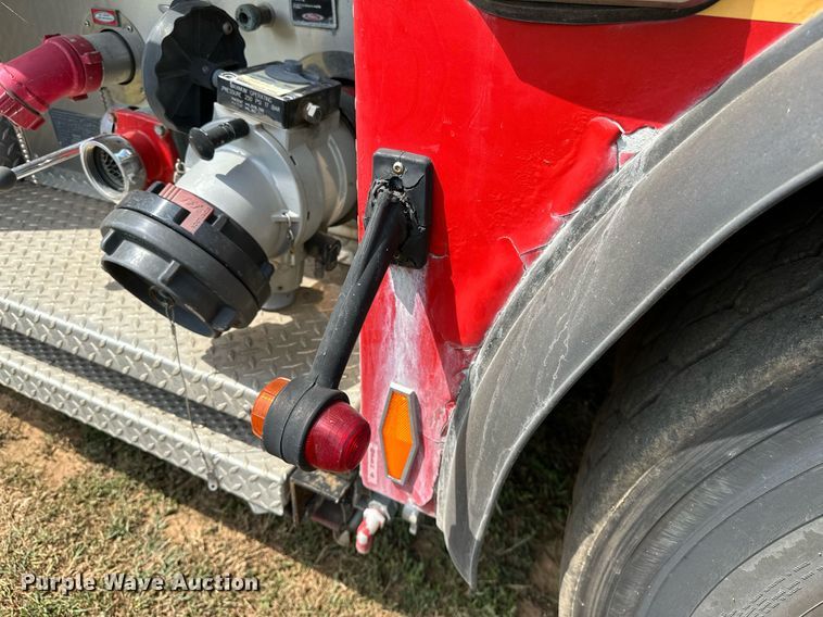 image for item OC9150 2004 Pierce Dash  Quint fire truck